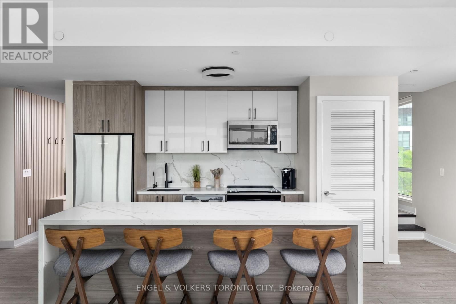 110 - 317 BROWARD WAY Image 9