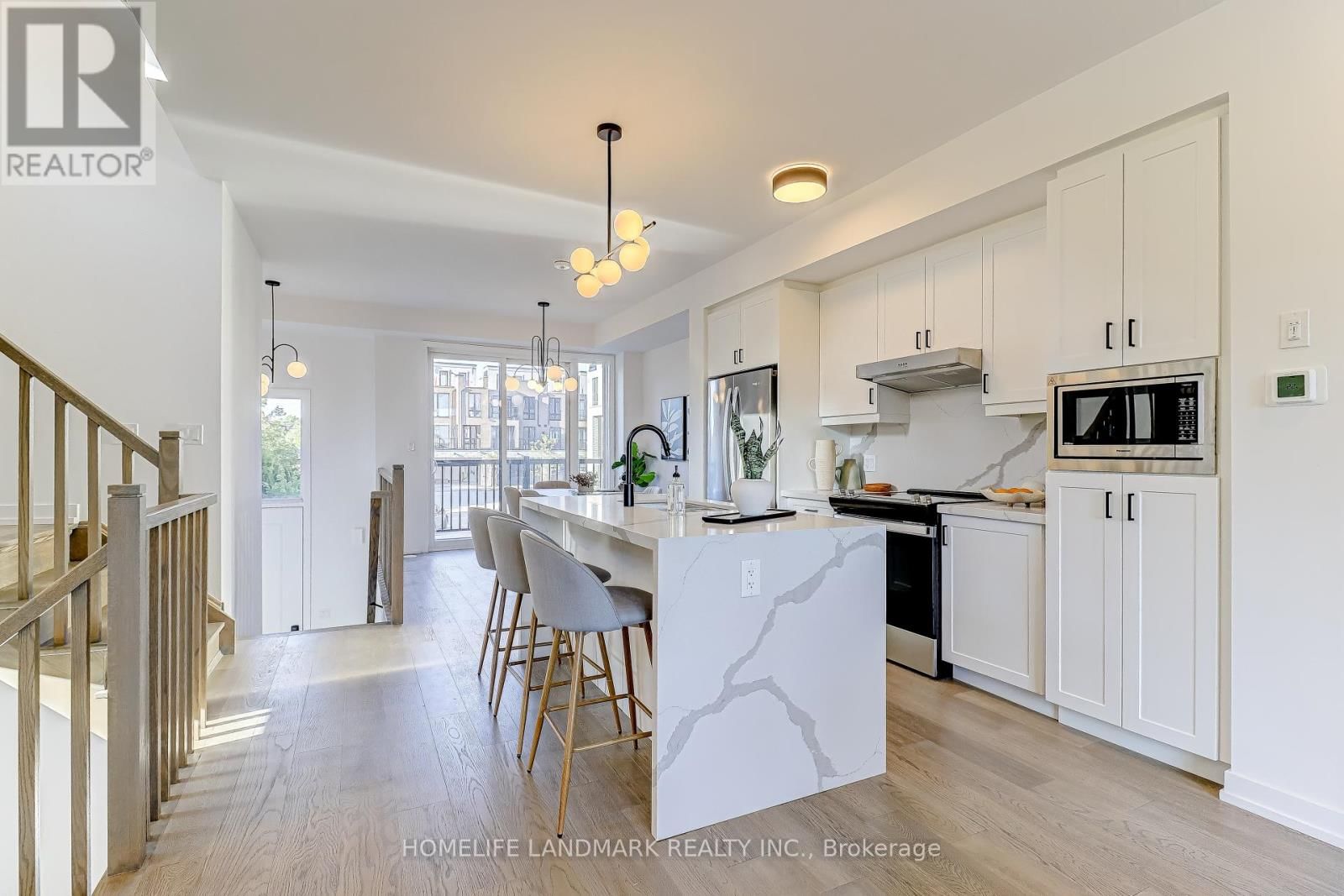 31 BANCROFT LANE Image 9