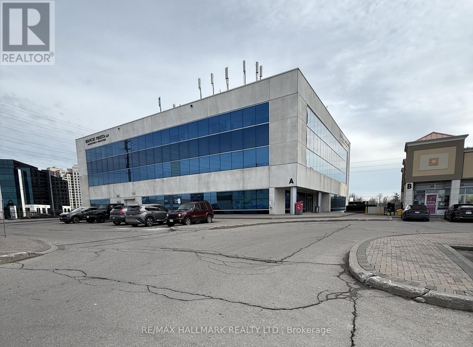 111 & 112 - 9100 JANE STREET Image 5