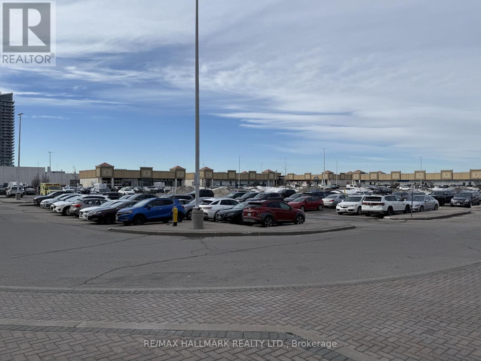 111 & 112 - 9100 JANE STREET Image 6