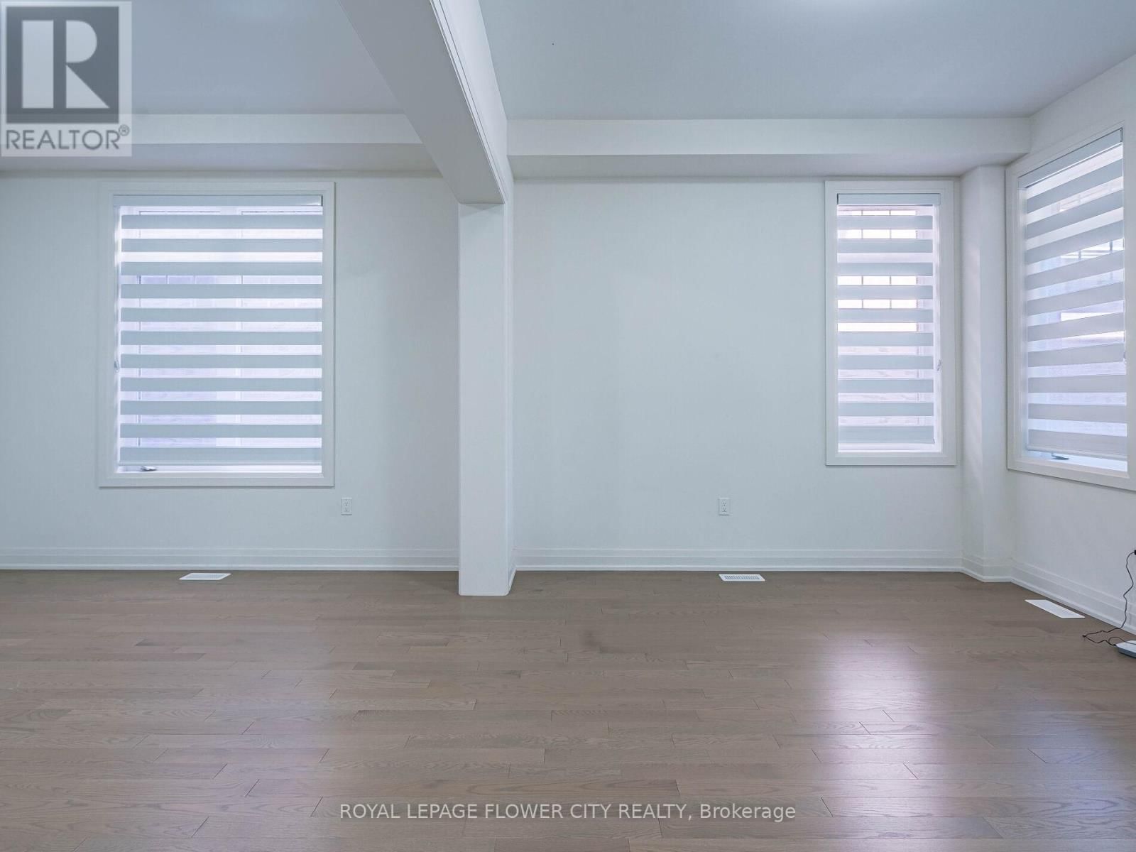 26 HUMMINGBIRD GROVE Image 7