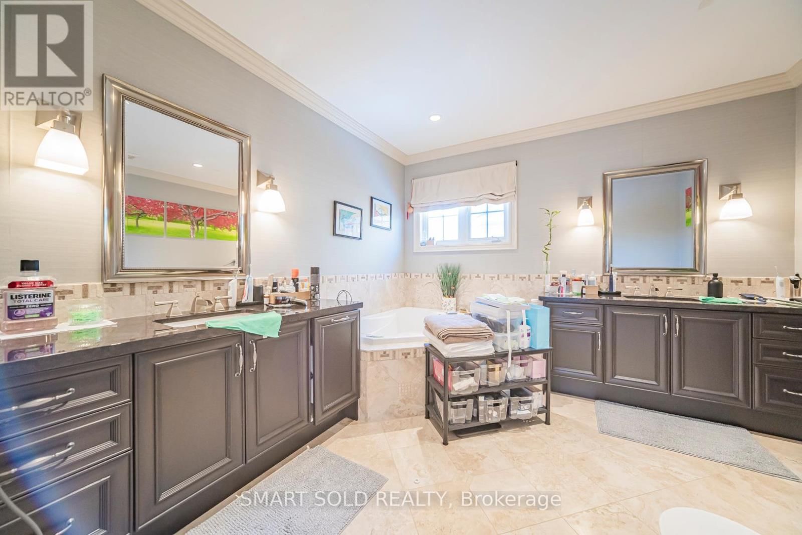 33 EARNSHAW DRIVE Image 25