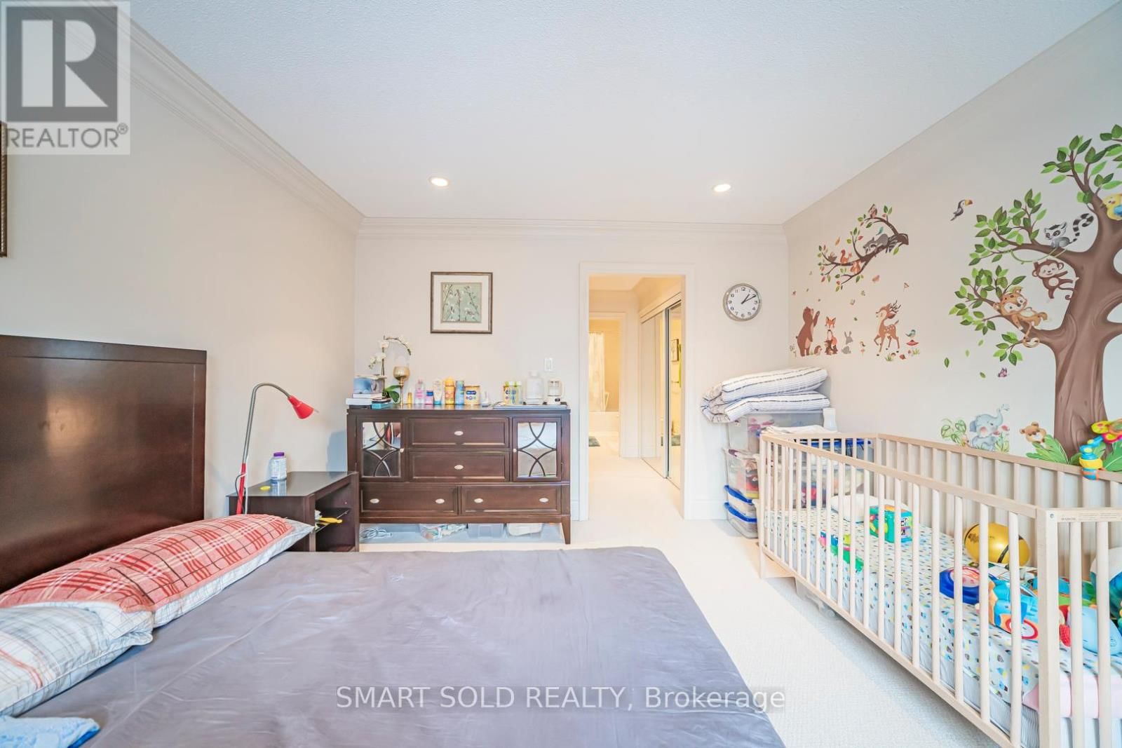 33 EARNSHAW DRIVE Image 29