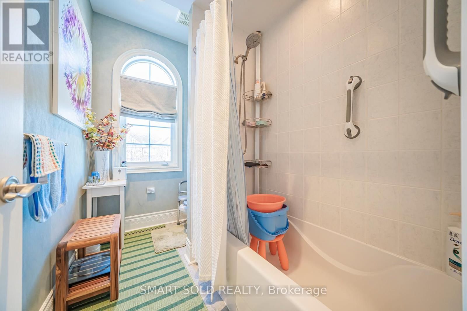 33 EARNSHAW DRIVE Image 34