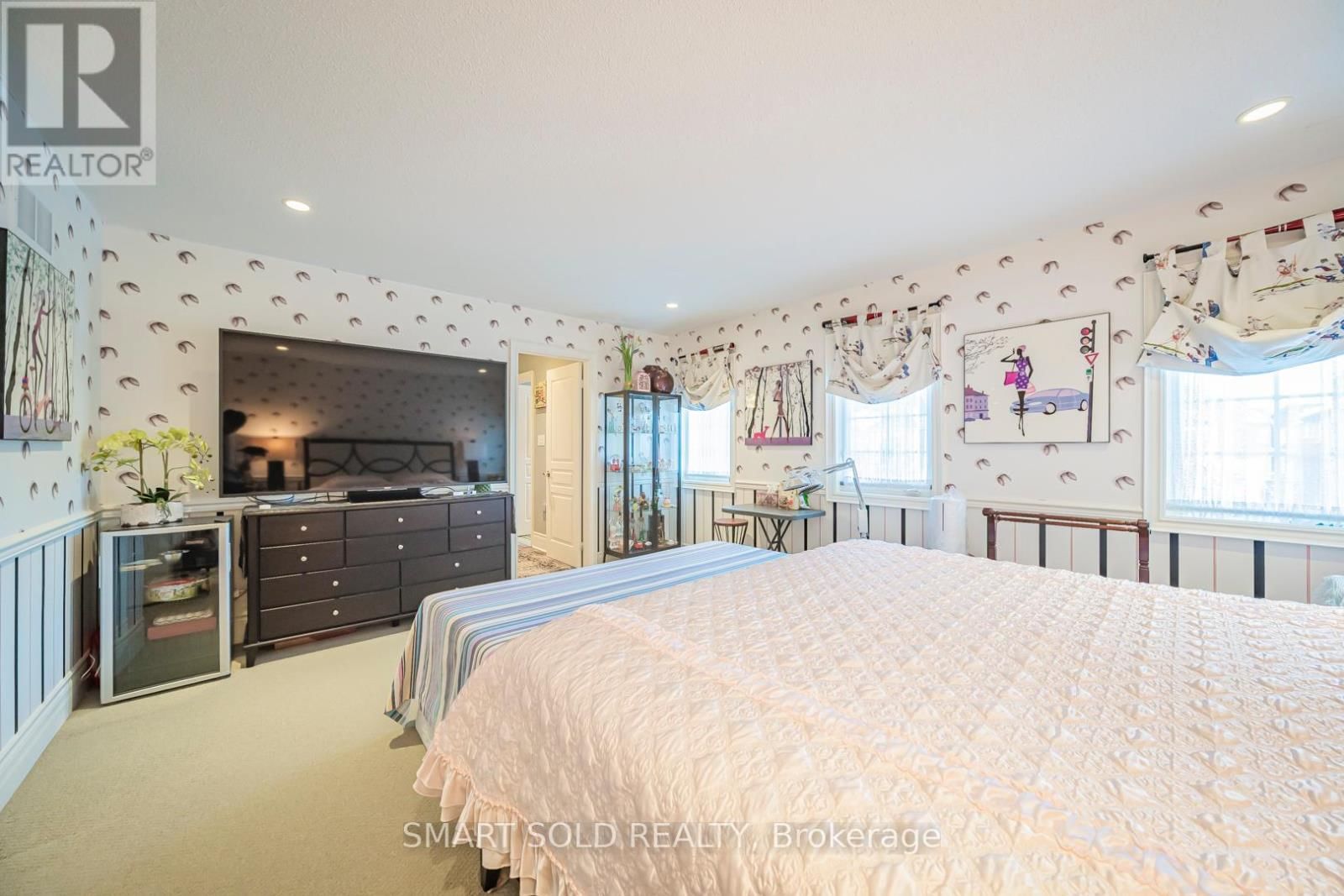 33 EARNSHAW DRIVE Image 35