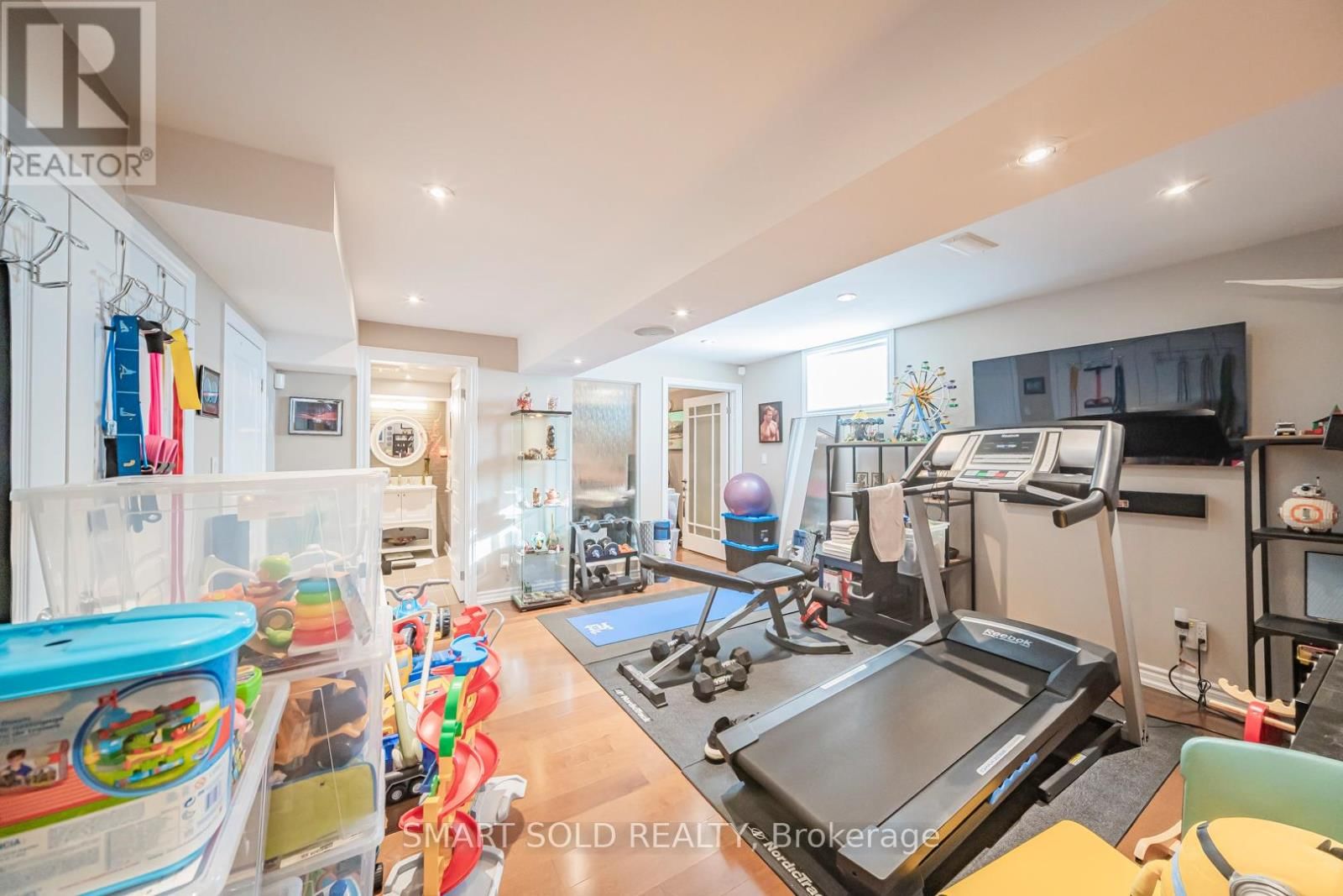 33 EARNSHAW DRIVE Image 42