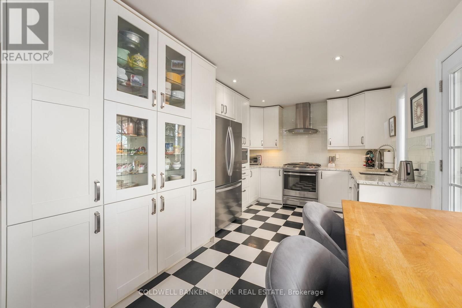 126 PARK STREET Image 15