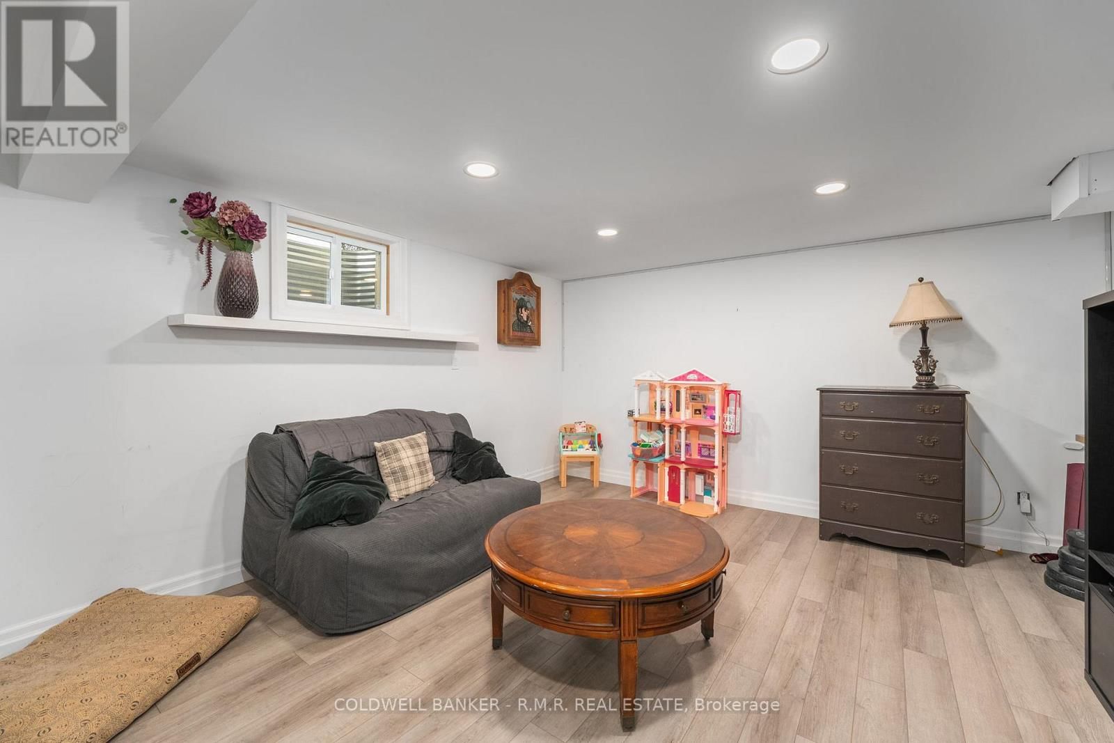 126 PARK STREET Image 31