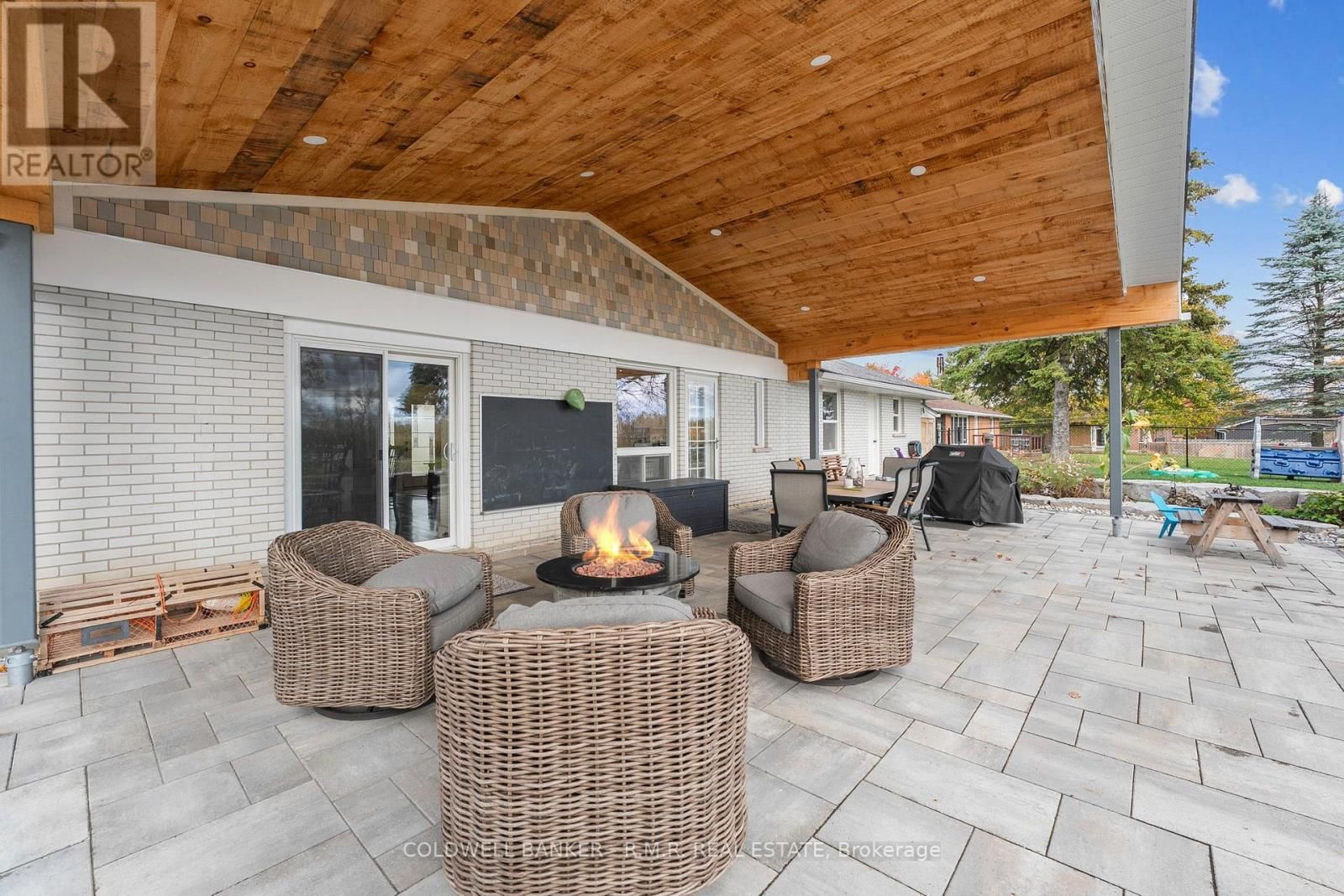 126 PARK STREET Image 4