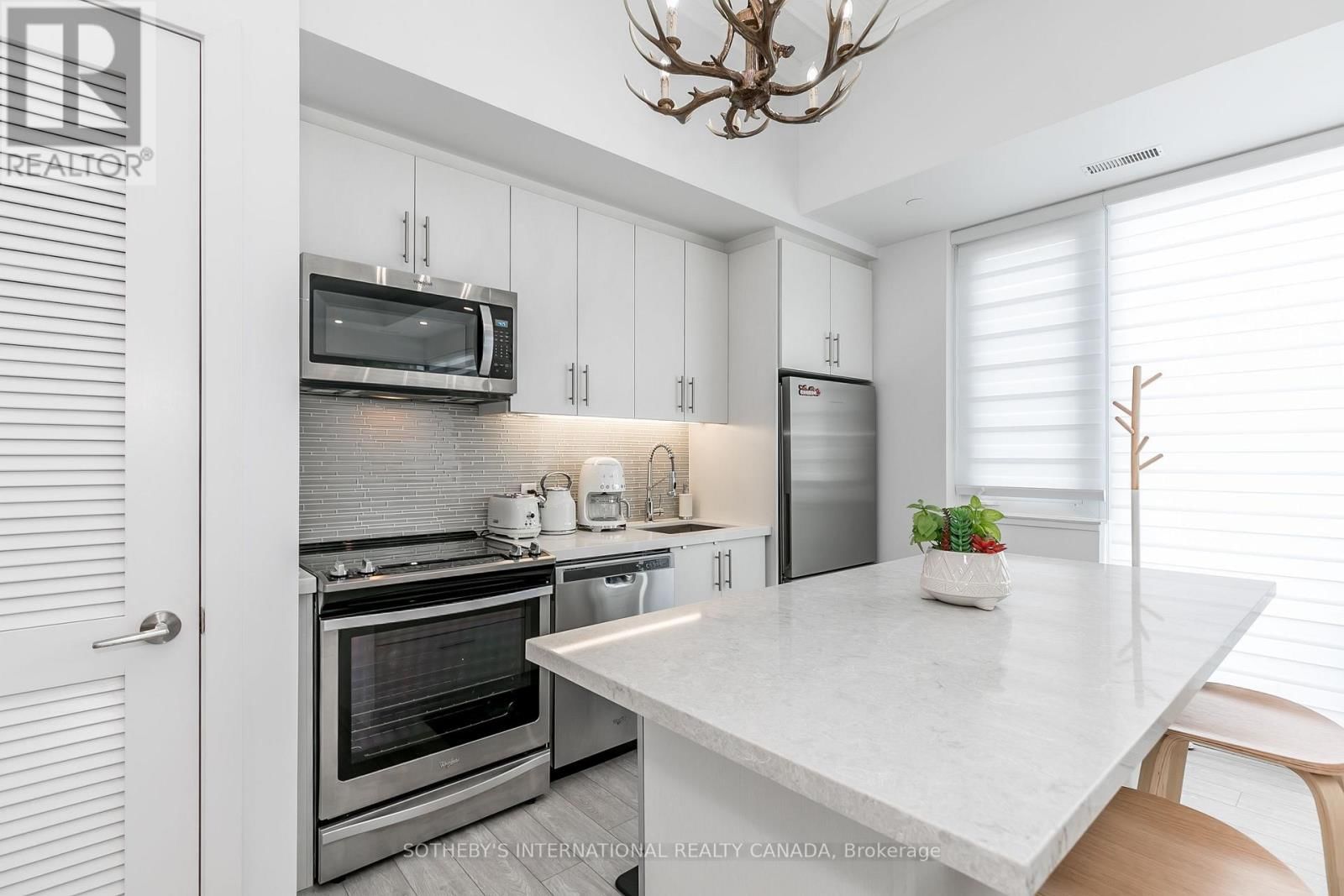 137 - 331 BROWARD WAY Image 25