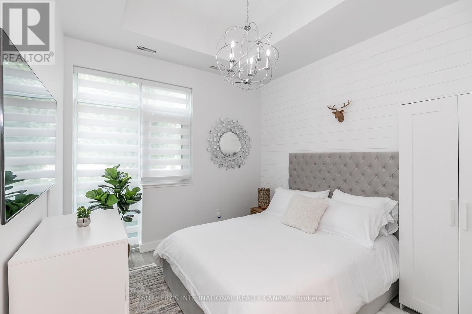 137 - 331 BROWARD WAY Image 34