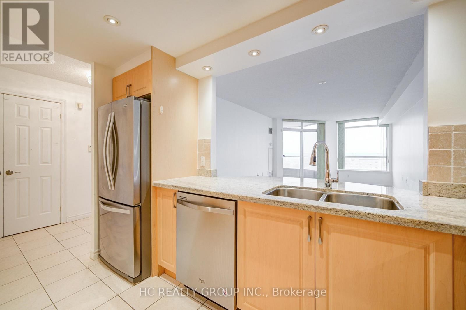 Lph11 - 9015 LESLIE STREET Image 10