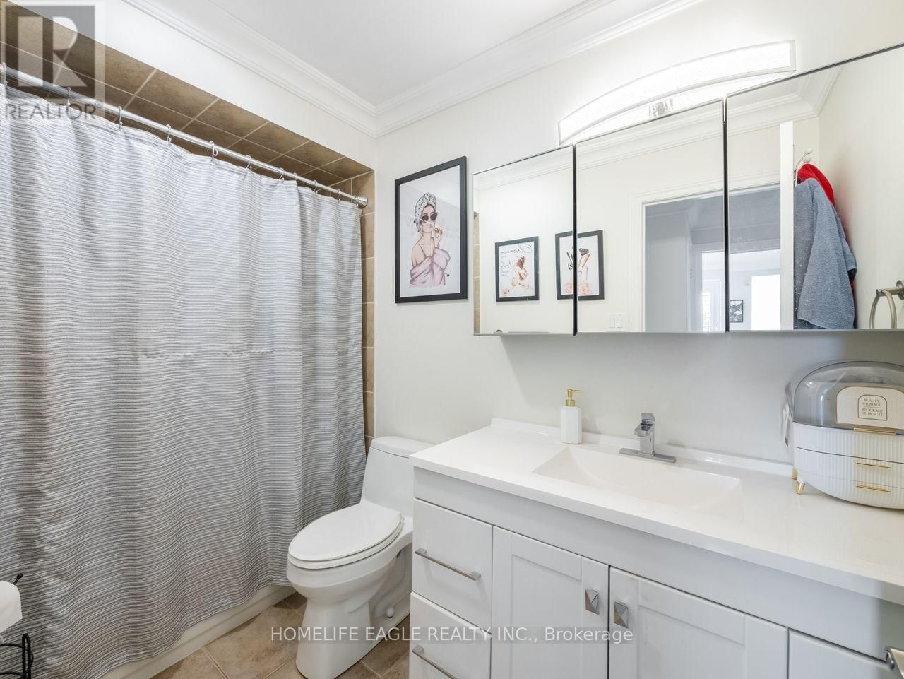 15 EVE COURT Image 13