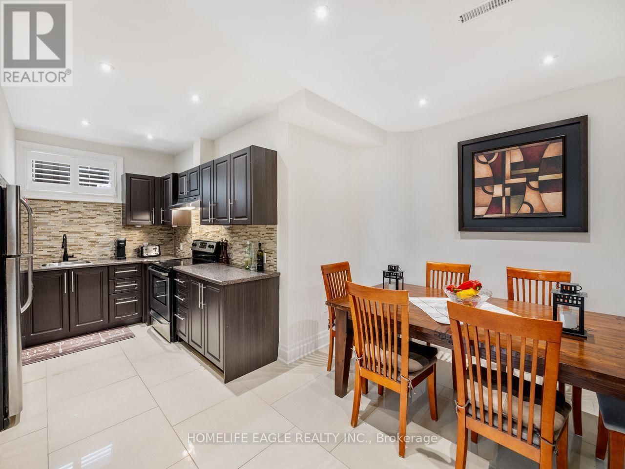 15 EVE COURT Image 15