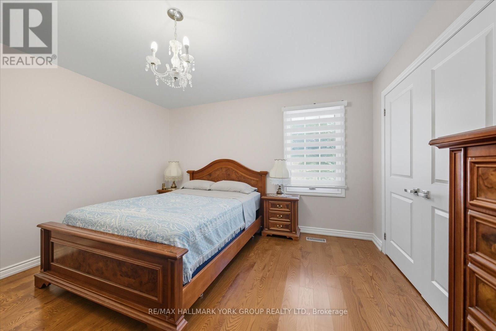 3815 KING ROAD Image 23