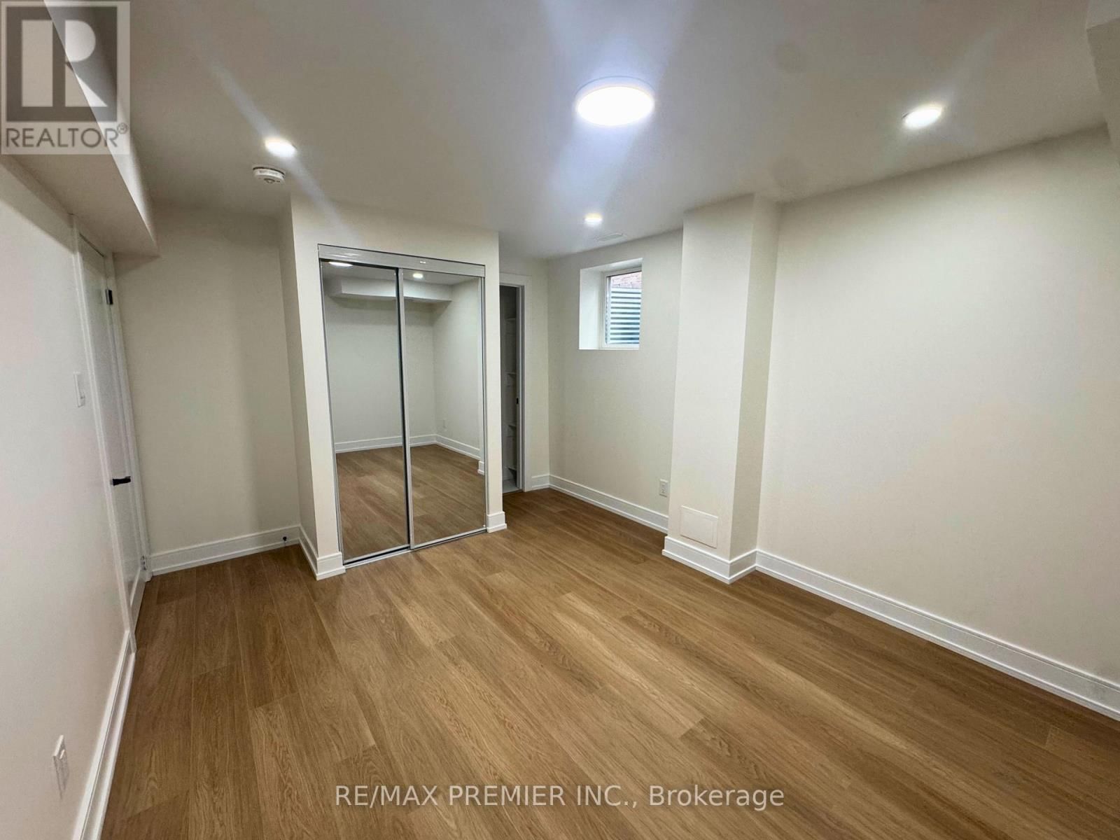 39 WALLS CRESCENT Image 8