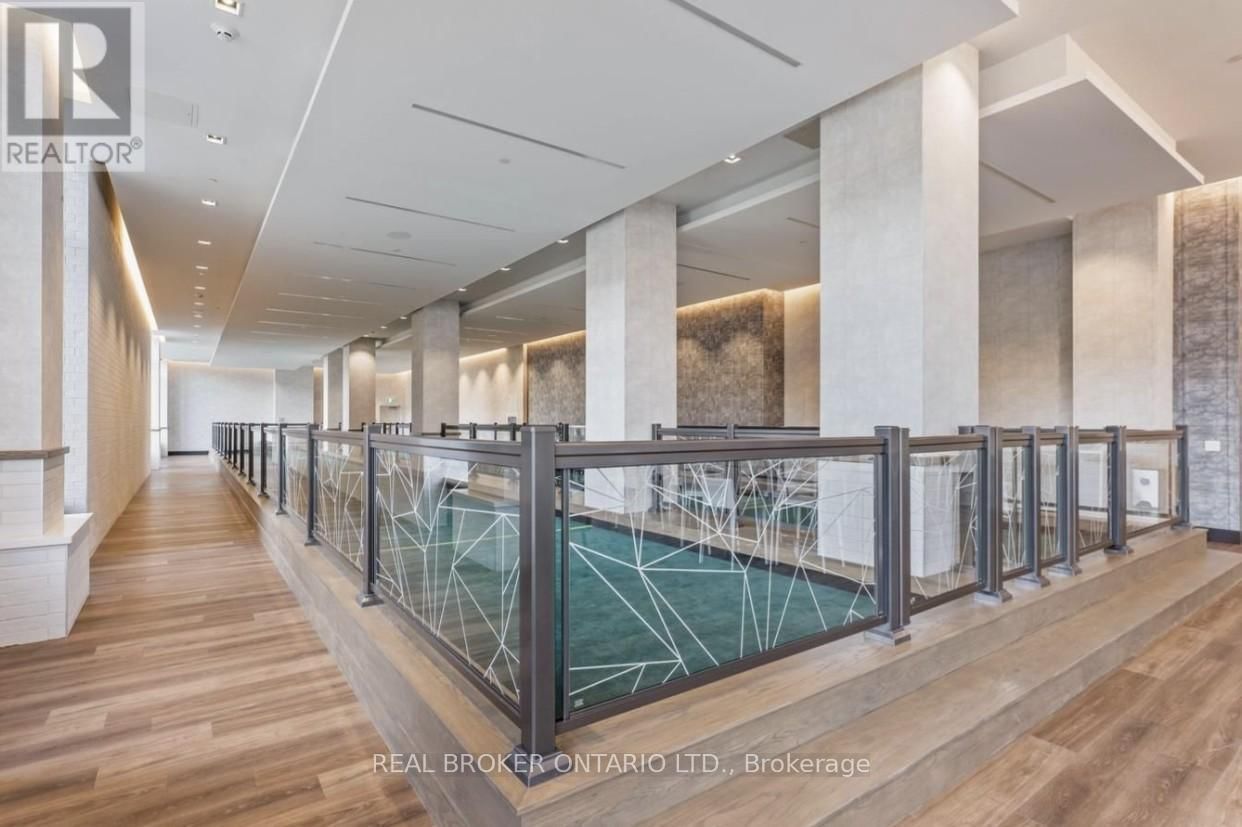 618 - 9000 JANE STREET Image 23