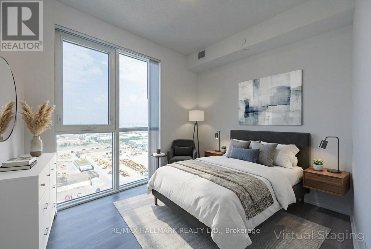 2710 - 28 INTERCHANGE WAY Image 12