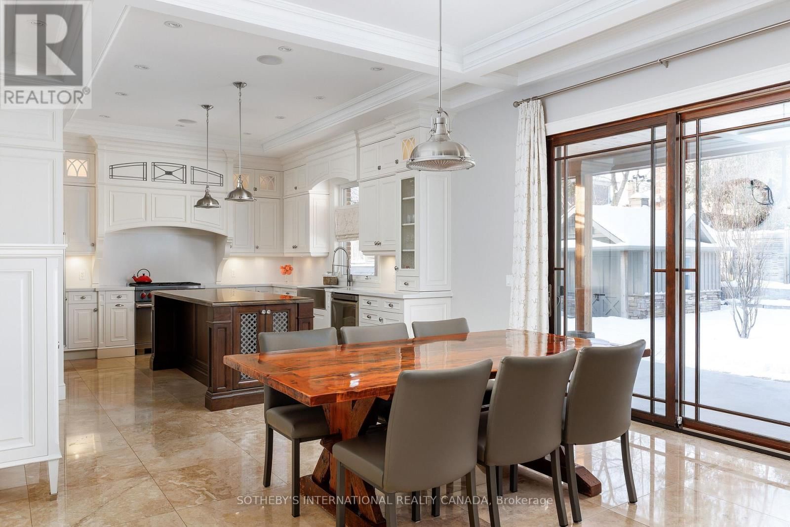 6 WELLER CRESCENT Image 11