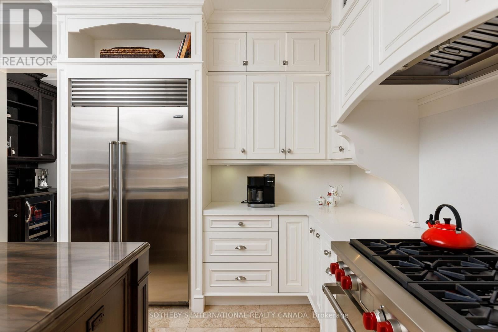 6 WELLER CRESCENT Image 15