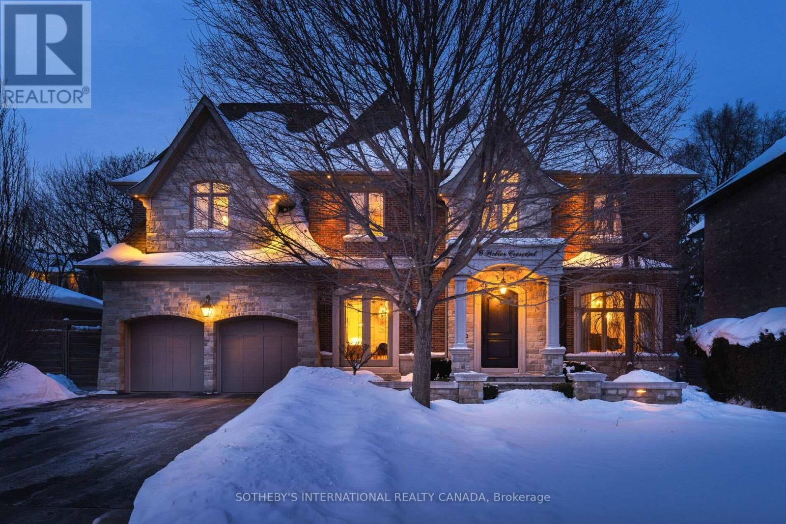 6 WELLER CRESCENT Image 2