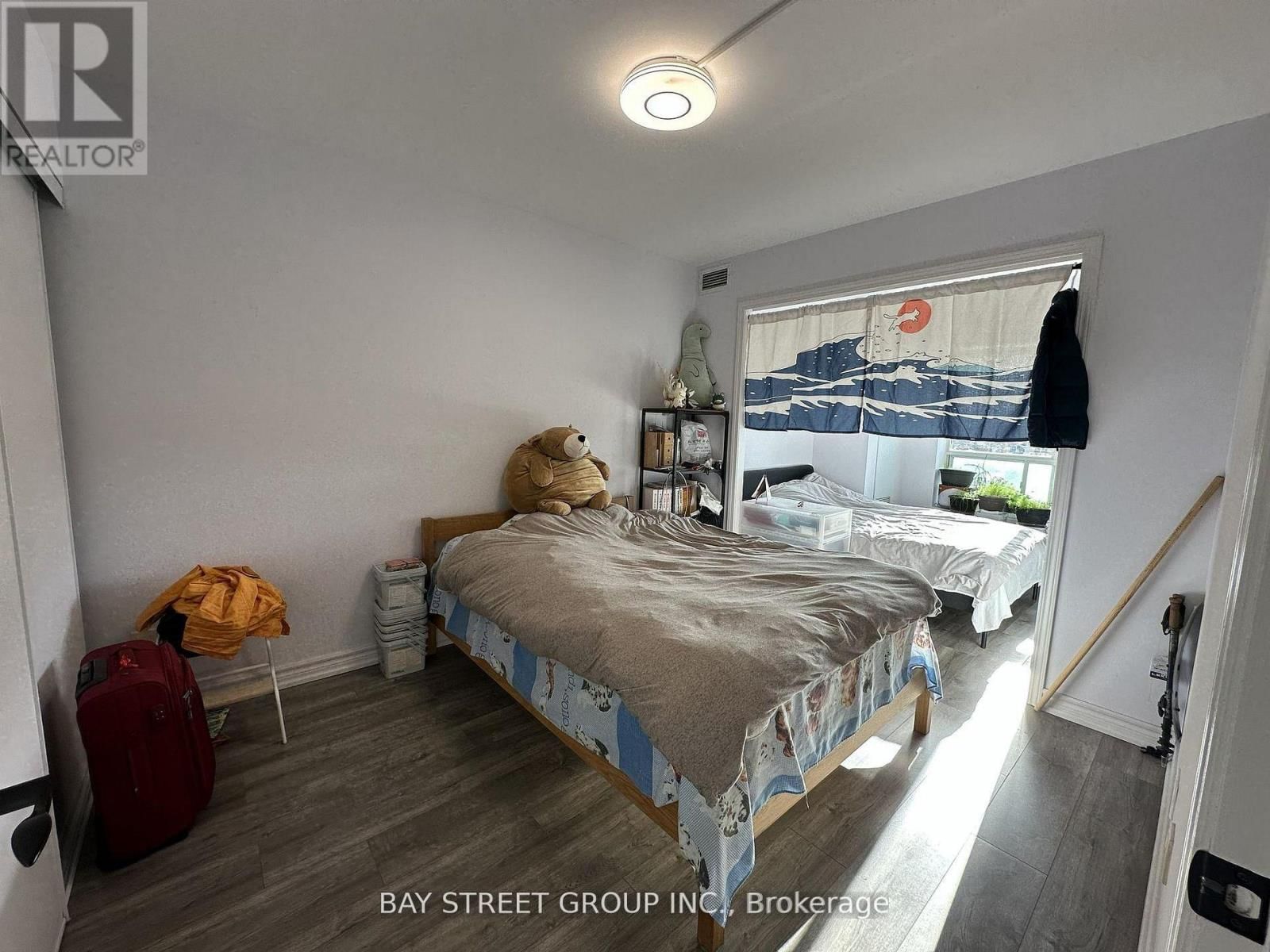 611 - 51 BAFFIN COURT Image 10