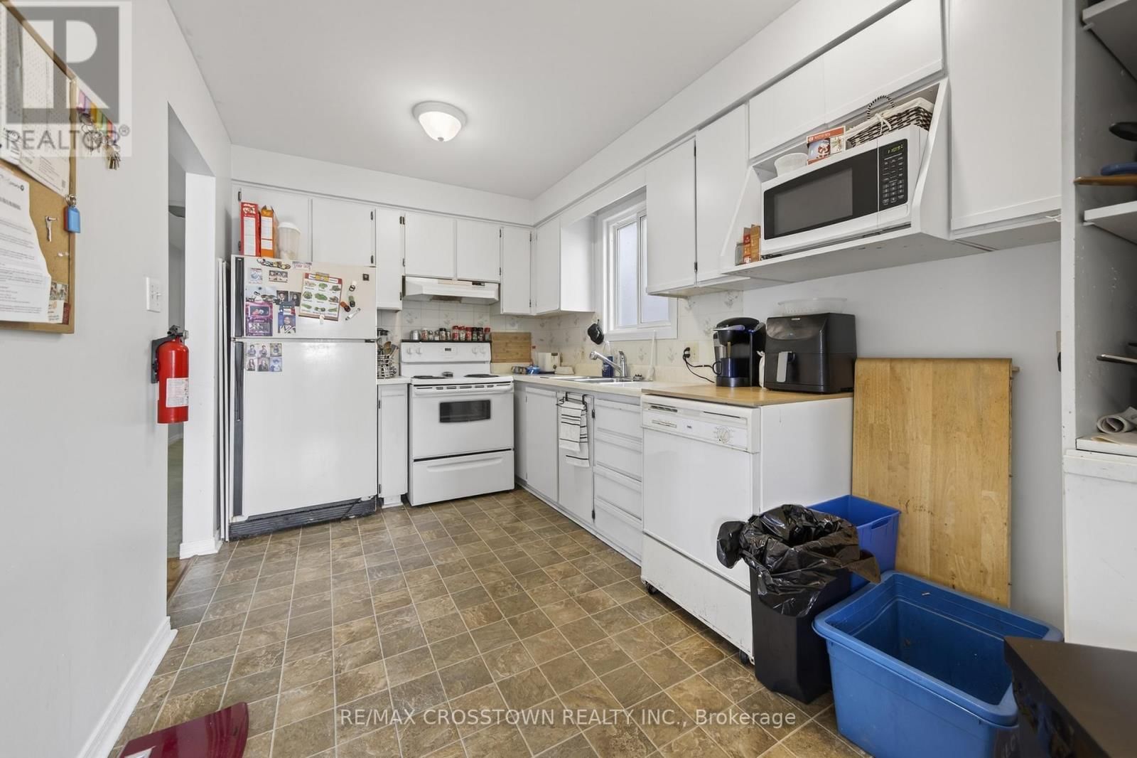 58 ALBERT STREET EAST Image 16