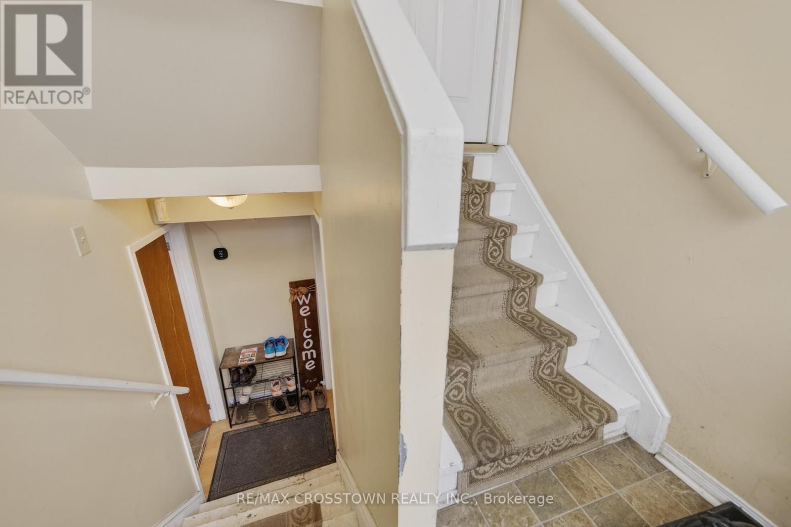 58 ALBERT STREET EAST Image 31