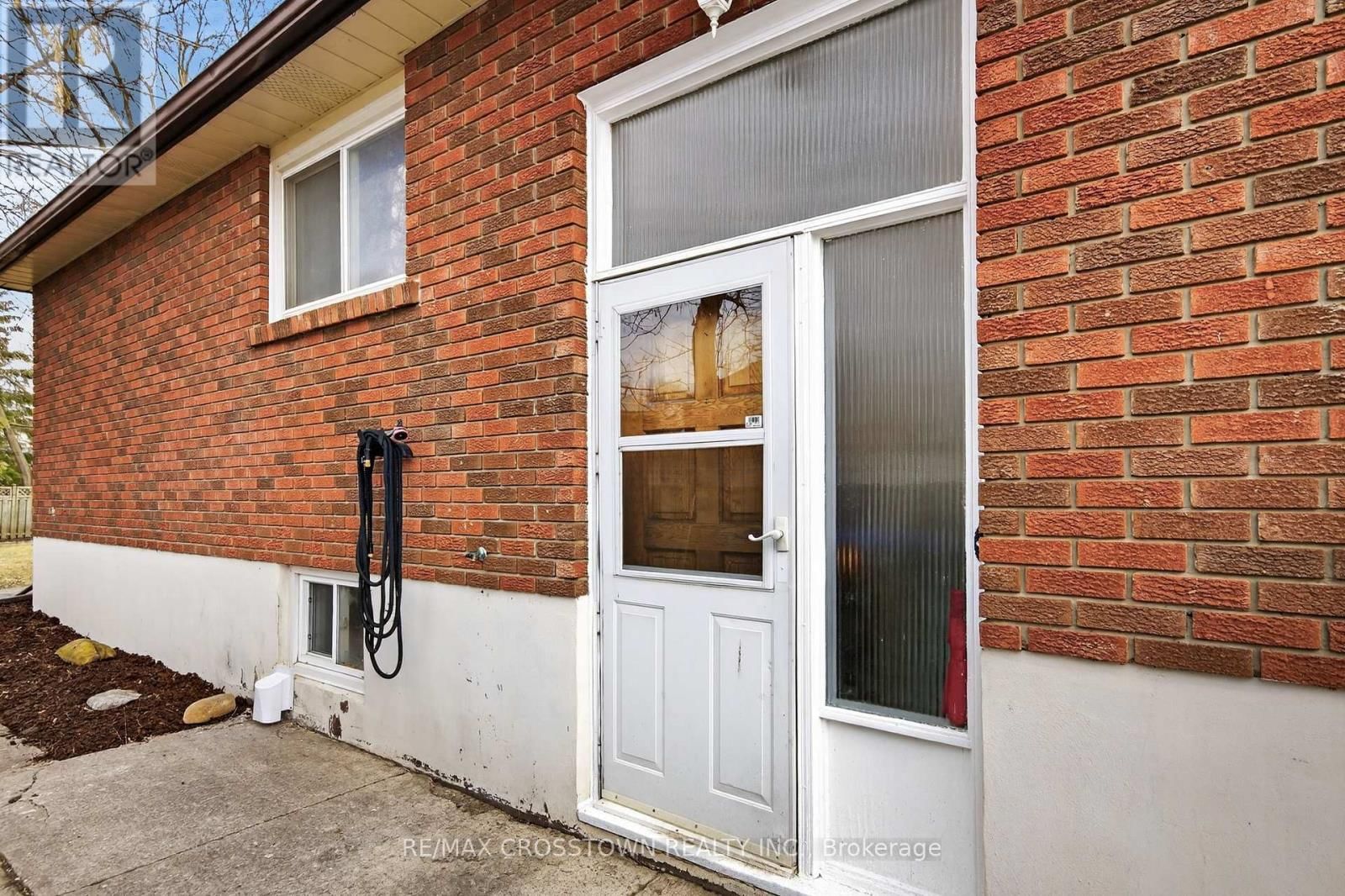 58 ALBERT STREET EAST Image 6