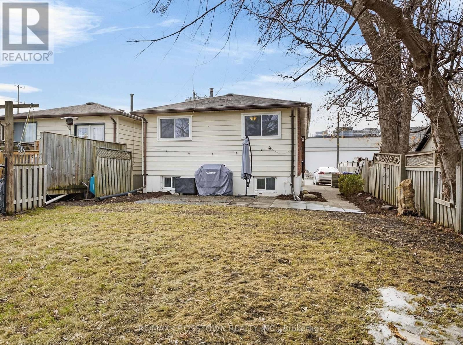 58 ALBERT STREET EAST Image 9