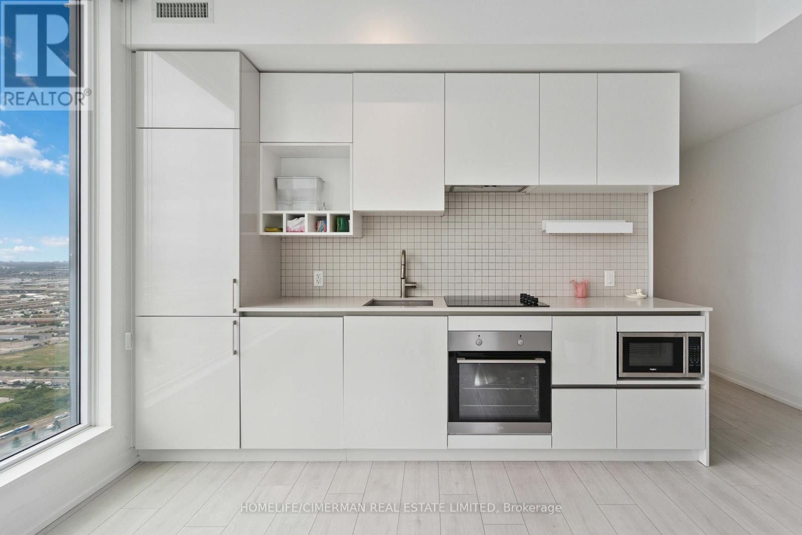 4502 - 5 BUTTERMILL AVENUE Image 11