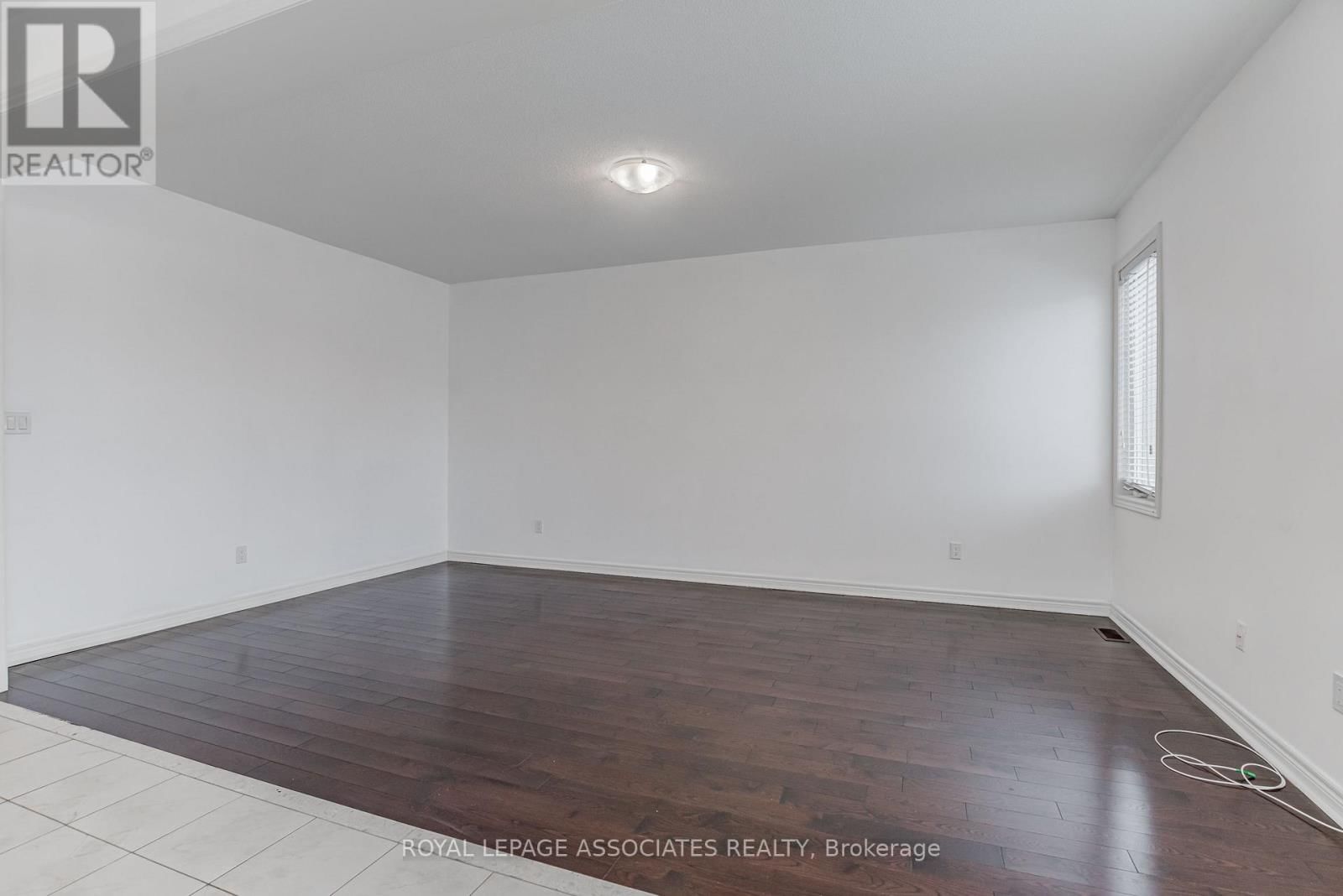 25 GALLAGHER CRESCENT Image 12