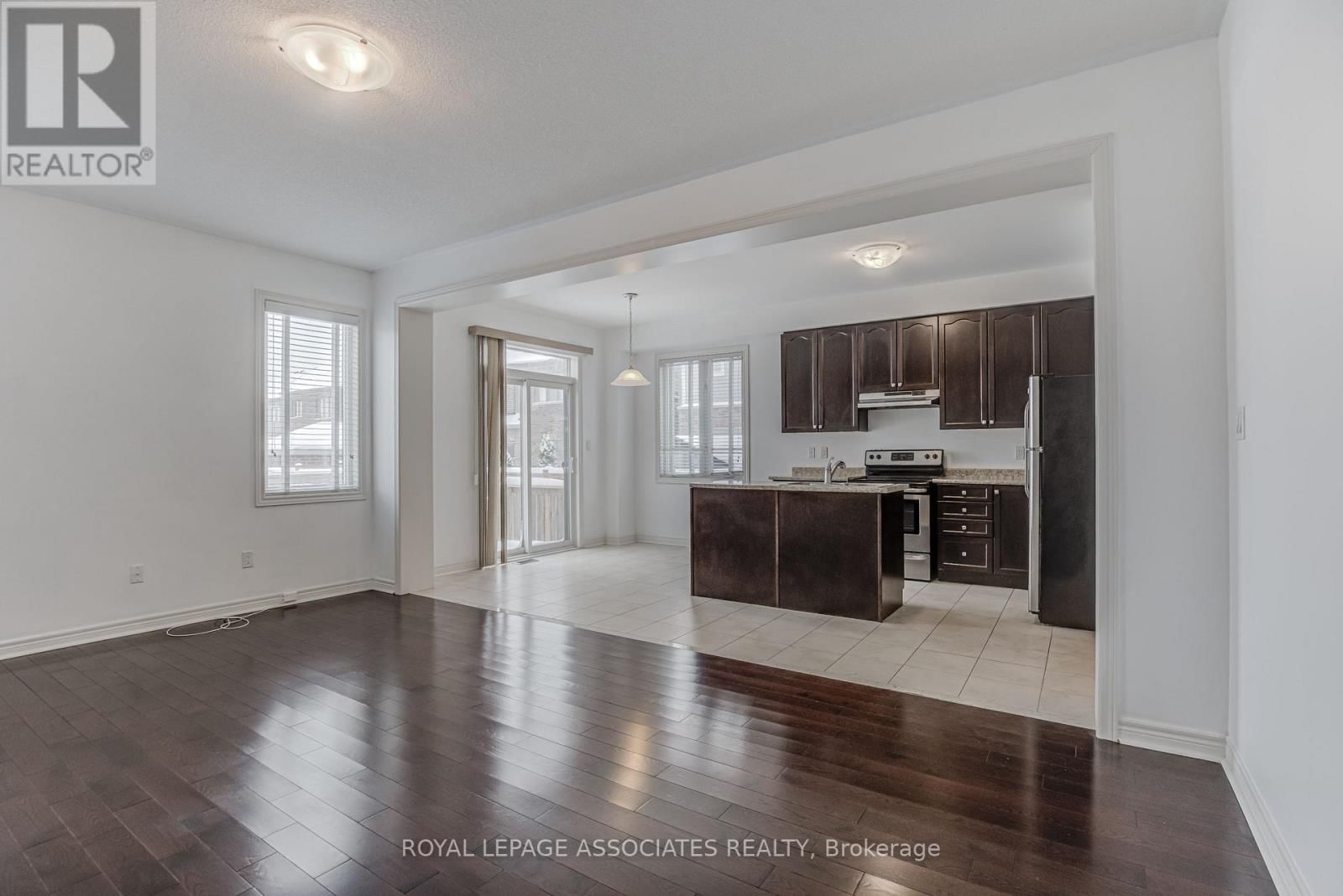 25 GALLAGHER CRESCENT Image 14