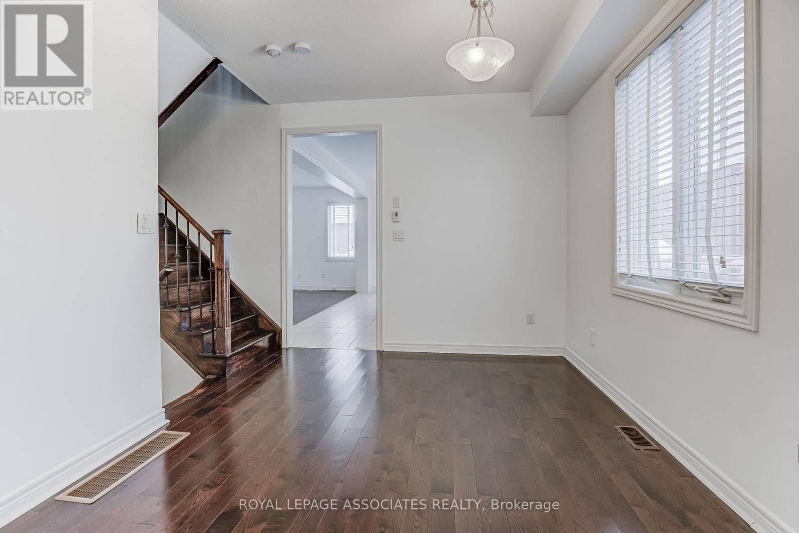 25 GALLAGHER CRESCENT Image 7