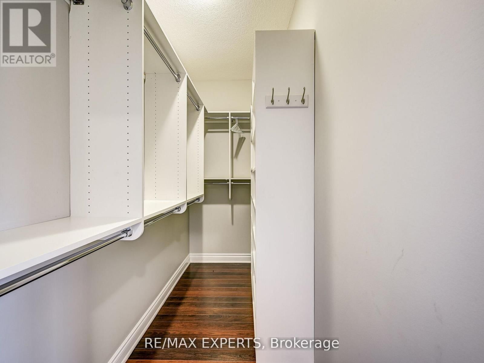 25 KILLINGTON AVENUE Image 16