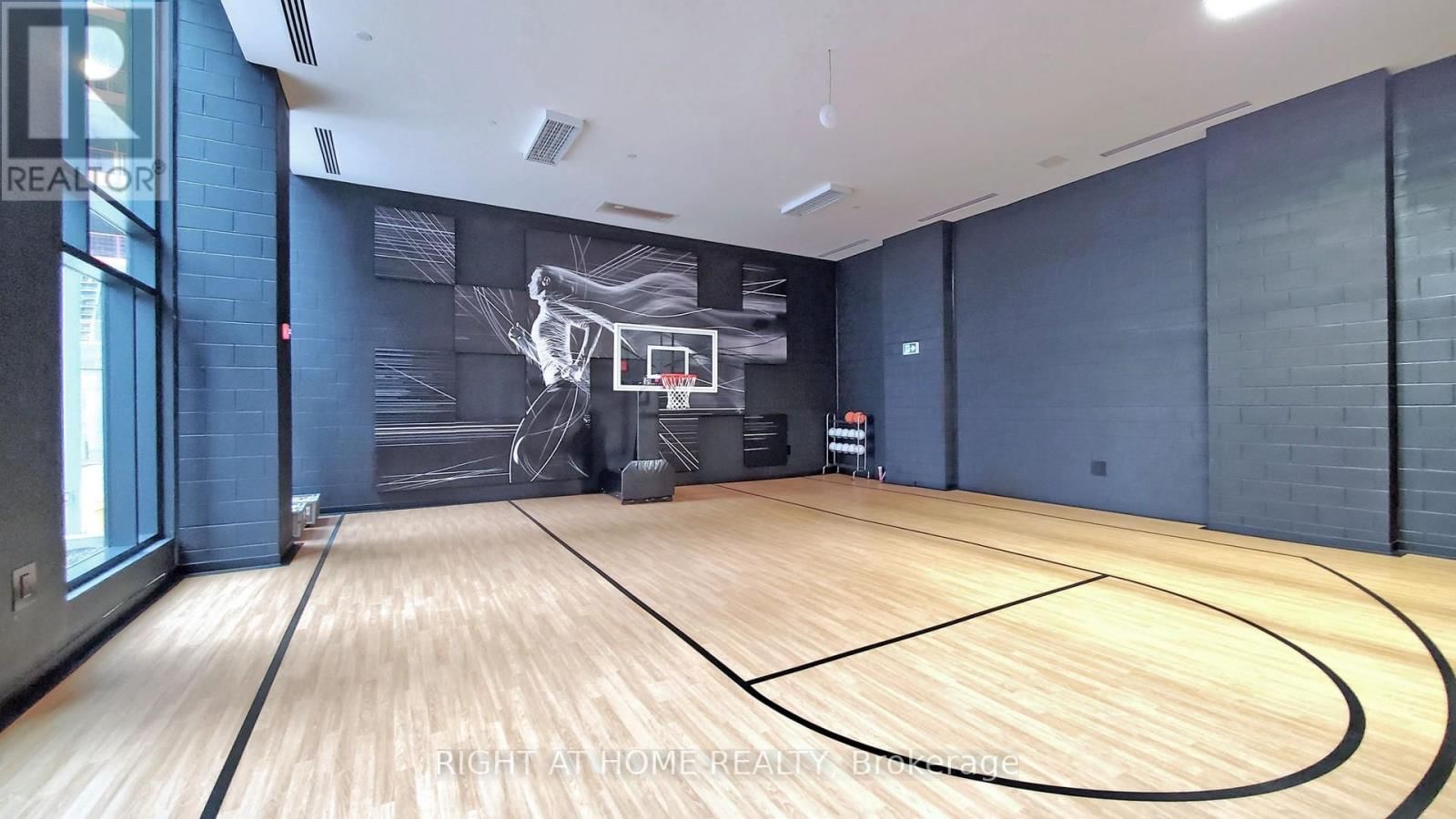 1508 - 3 ROSEWATER STREET Image 21