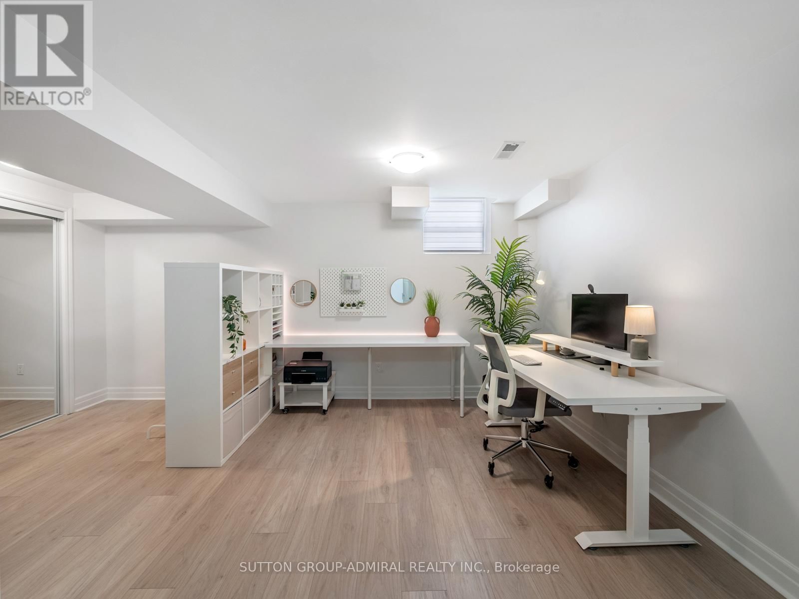 14 BOOTH STREET Image 31