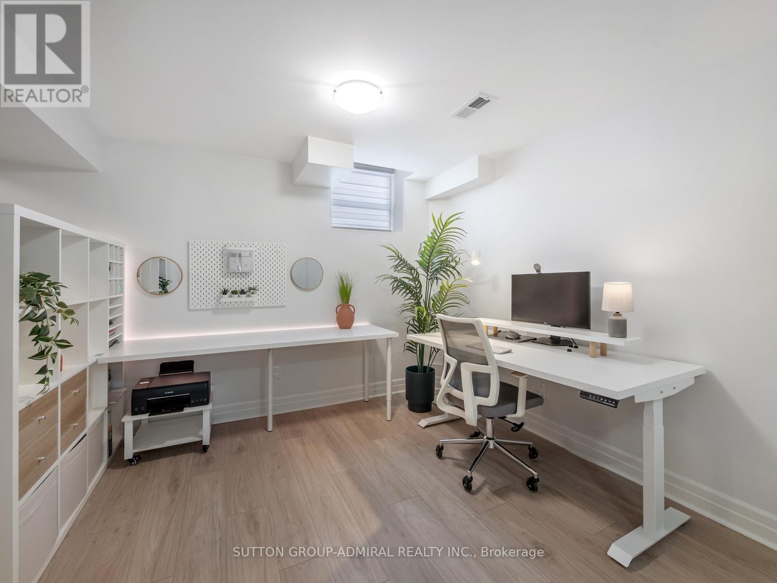 14 BOOTH STREET Image 32