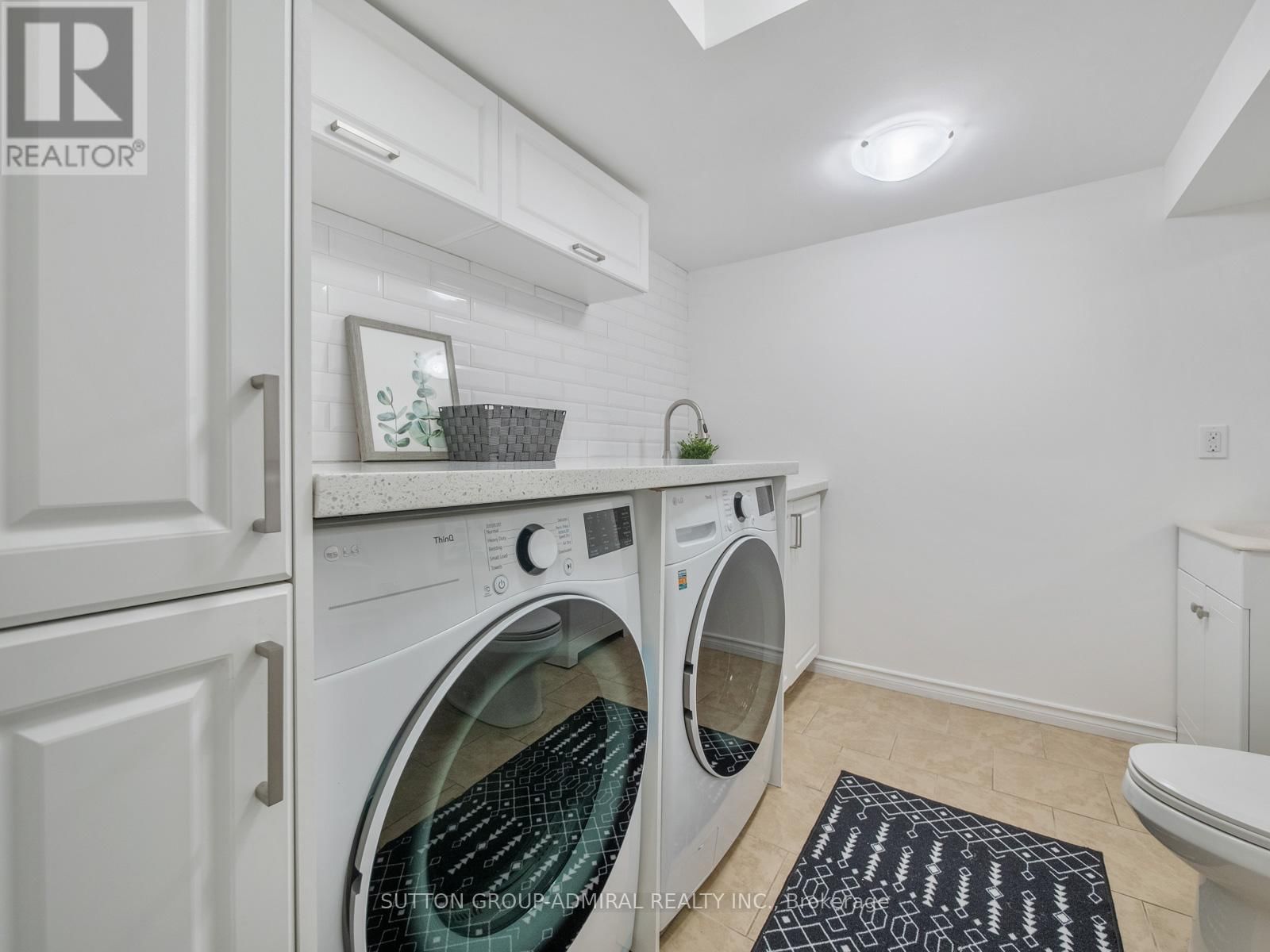 14 BOOTH STREET Image 35