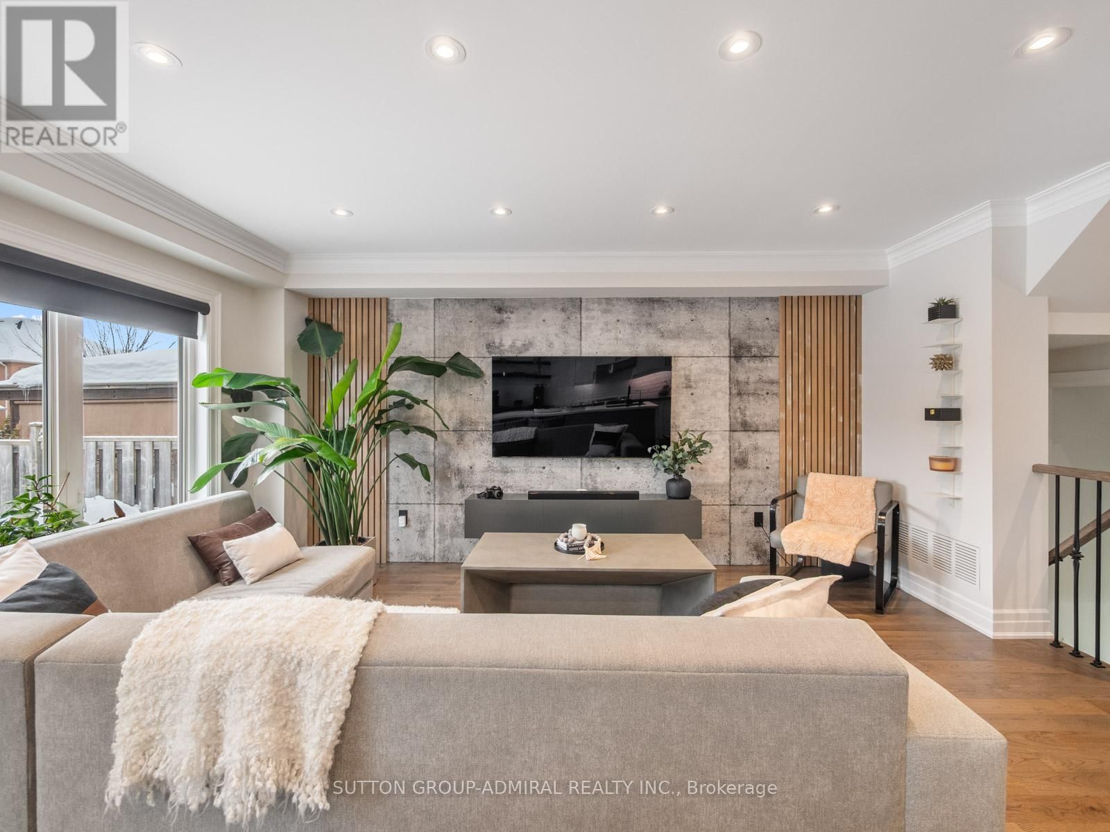 14 BOOTH STREET Image 4