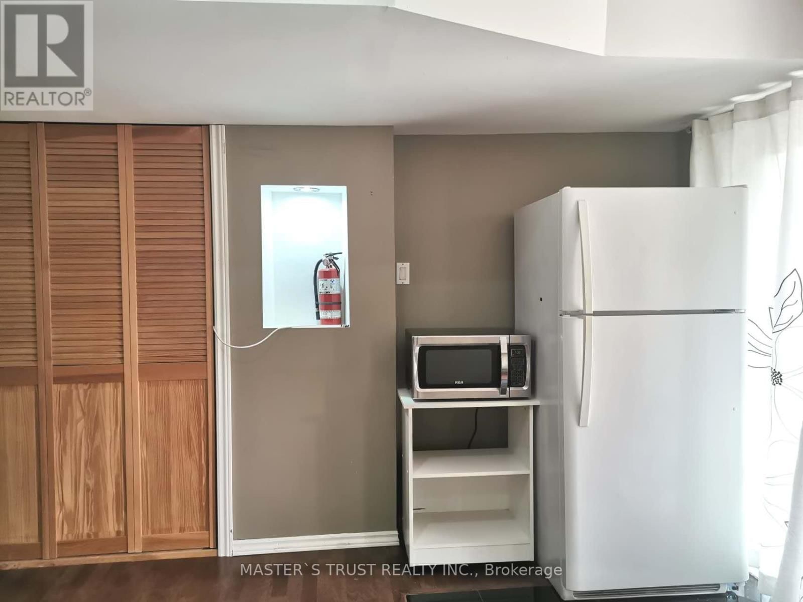 (Bsmt) - 20 LADY GWILLIM AVENUE Image 10