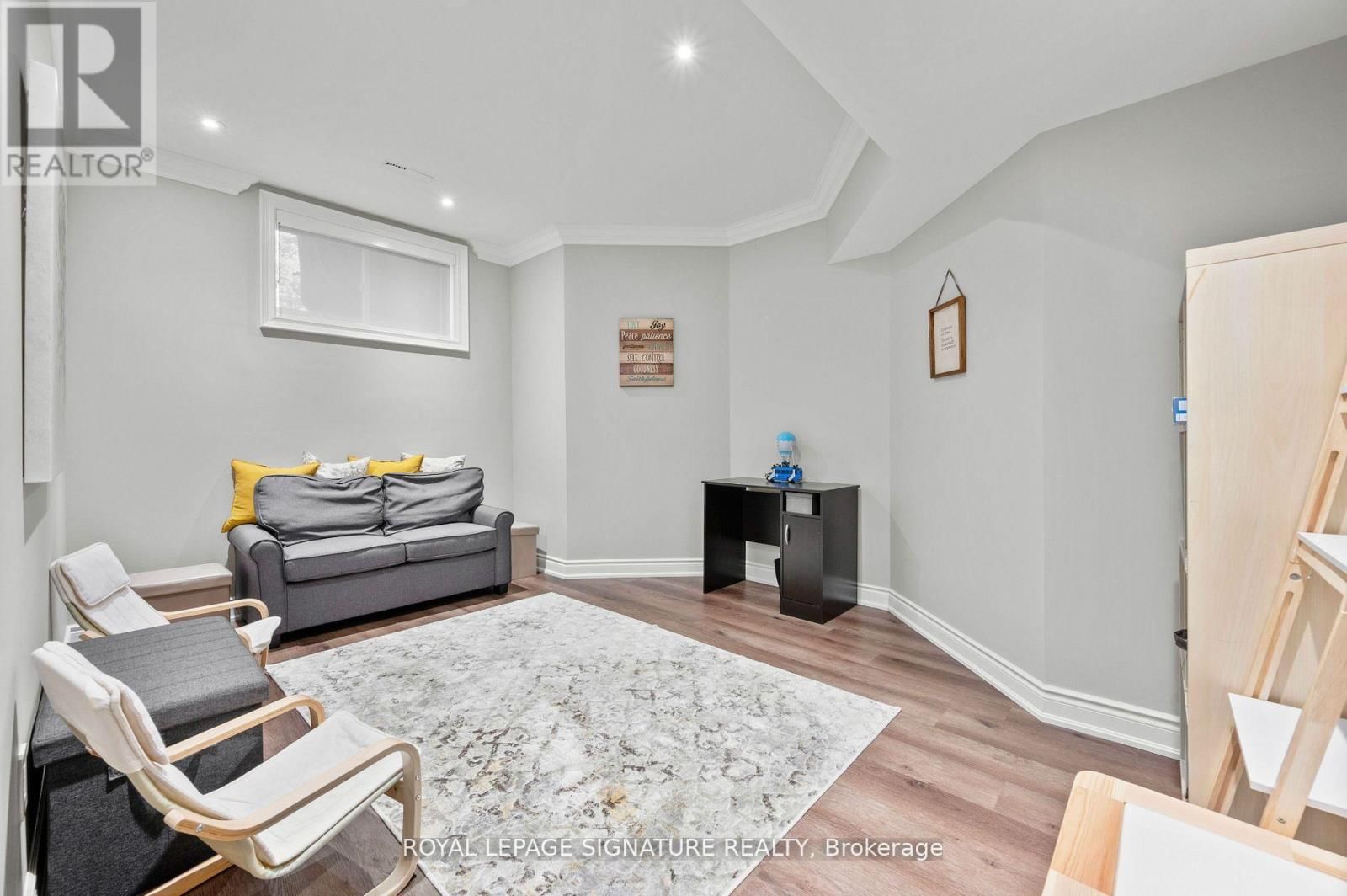 75 RACHELLE COURT Image 32