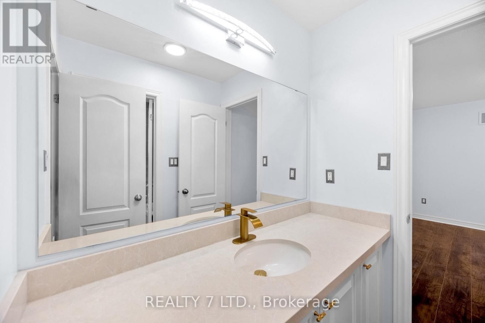 67 JEWELWING COURT Image 19