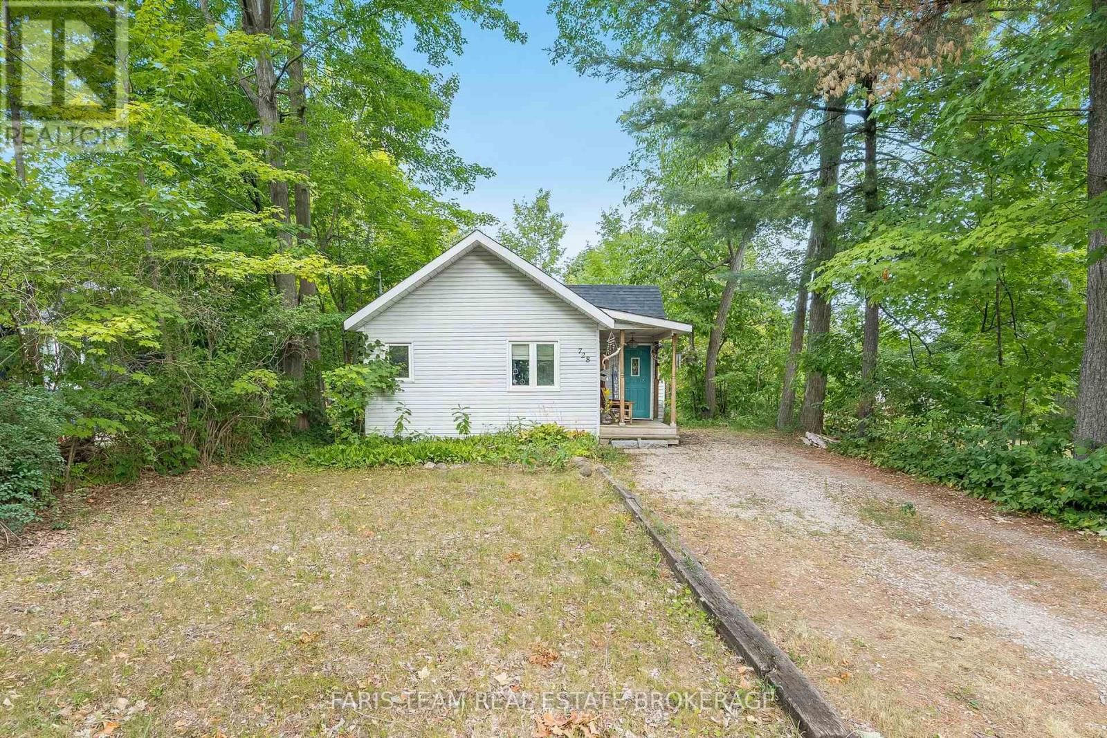 728 HASTINGS AVENUE Image 4