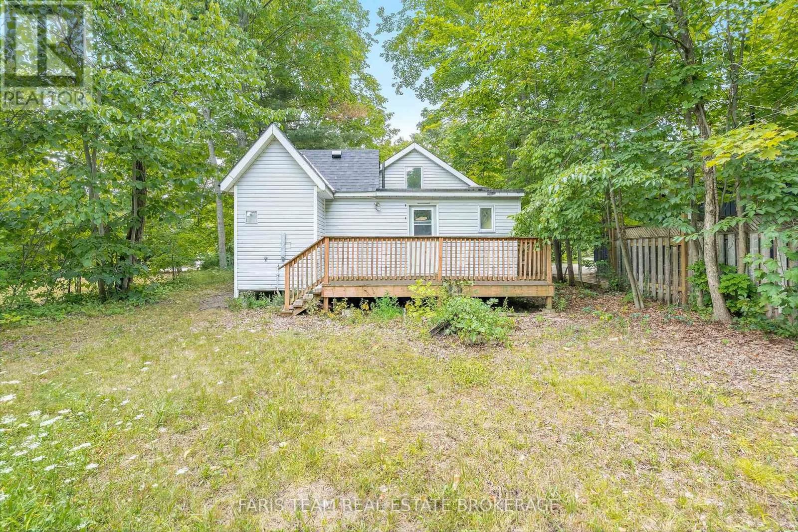 728 HASTINGS AVENUE Image 9