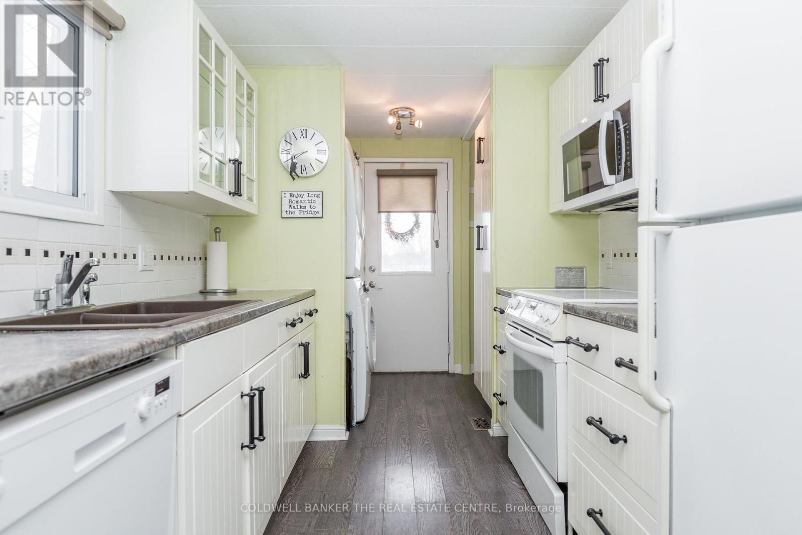 29 MAIN STREET Image 13