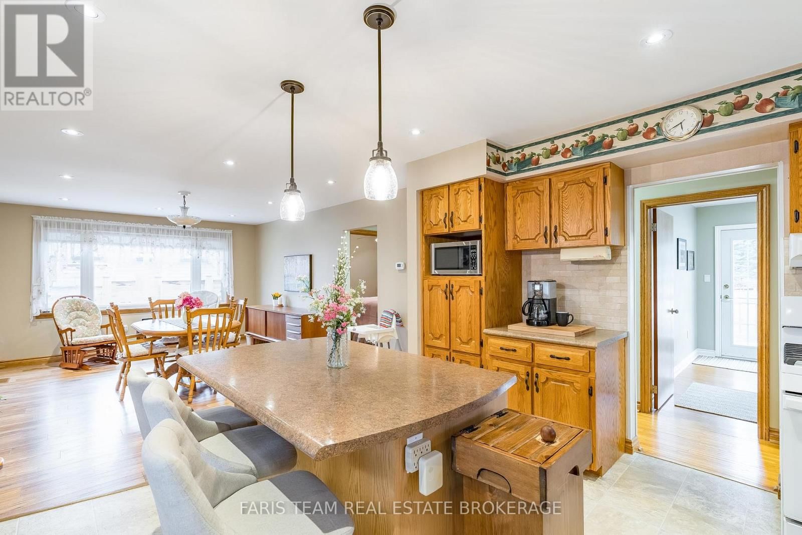 142 ORIOLE DRIVE Image 14