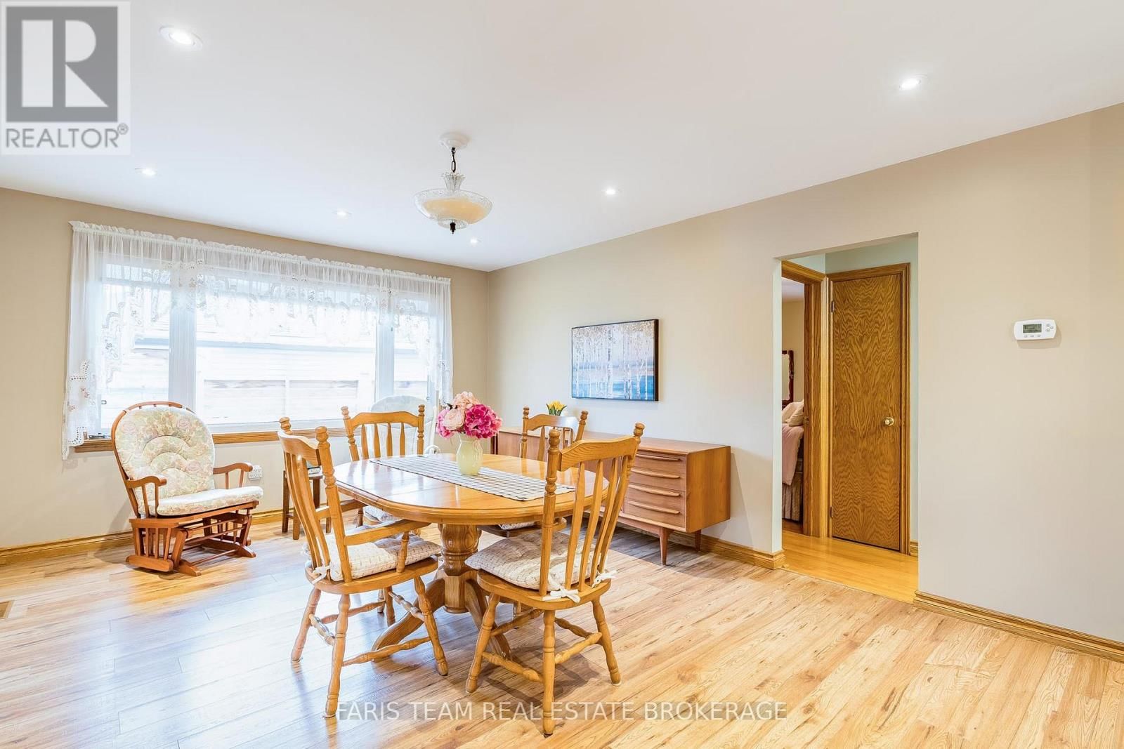 142 ORIOLE DRIVE Image 16