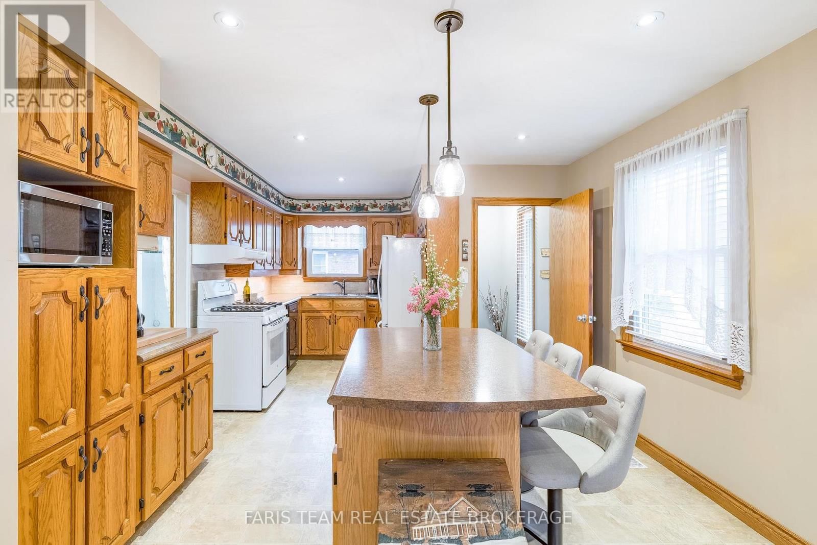 142 ORIOLE DRIVE Image 7