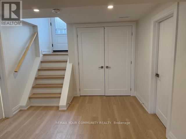 Lower - 130 SIMCOE ROAD Image 11